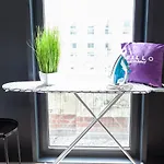 Pillo Serviced - *
