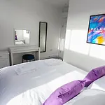 Pillo Serviced - * Manchester