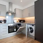 Pillo Serviced - Arena Manchester