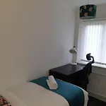 Spacious 3Bed Home In Manchester 5 Mins Walk To Clifton Station With Spacious Garden And Free Parking 度假居 曼彻斯特