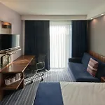 Express Centre By Ihg Hotel