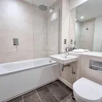 4 Bed Townhouse Free Parking Piccadilly * Manchester