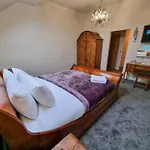 1 Bed Prestwich Duplex Free Parking Holiday home *
