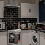 Bv Comfy Spacious 3 Bedroom House At Tatton Street * Manchester