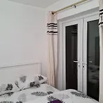 Impeccable 4-bed House Near Centre Manchester