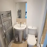 Centre 2-bed - New - Free Wi-fi -