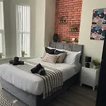 Deluxe In 20 Percent Off For Drake Concert Attendees! Appartement *