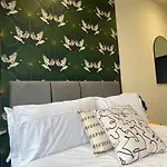 Deluxe In 20 Percent Off For Drake Concert Attendees! * Manchester