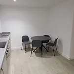 Beautiful 2 Bedroom Salford Quays