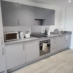 Beautiful 2 Bedroom Salford Quays Manchester