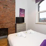 Pillo - Salford * Manchester