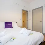 Pillo - Salford *