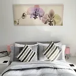 Escape - Private & Bathroom Near Etihad And Coop Arena - Free Secure Parking