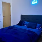 Salford Quays Apartment,
