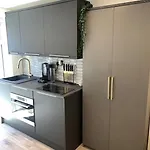 Lägenhet Lux Private Entrance 1 Bed - Free Parking - Ideal For Coop Live, Mcr Centre, Salford Royal Hospital & Buile Hill Mansion Wedding Venue *