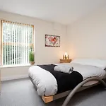 Brimmond Homes: Modern City-center With Parking * Manchester