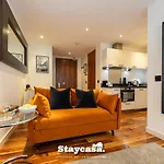 Apartment Sunset Haven Studio With Balcony And Free Parking Manchester