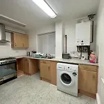 Bright, Warm & Cozy House In Harpurhey Apartmán *