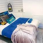 Royal At Coop Live Etihad, Sports Bed & Breakfast Manchester
