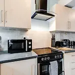Charming 3bd Didsbury House *