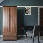 Charming 3bd Didsbury House Apartment *