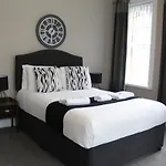 Hotel Mitre Centre