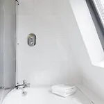 Appartement 2 Bed Nq Loft Conversion Centre *