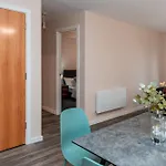 Apartment Entire 2 Bedroom And 2 Bathroom In -free Underground Parking *