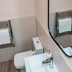 Apartment Entire 2 Bedroom And 2 Bathroom In -free Underground Parking *
