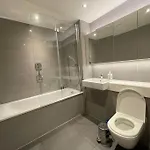 Incredible 2bedroom Free Parking Appartement *