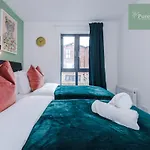 Hébergement de vacances Modern 5 Bedroom House In By Purestay - Short With Service & Free Parking Manchester