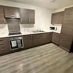 Апартаменты Large 2 Bed With Balcony And Sofa Bed Sleeps 6 *