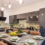 度假居 Spacious 5br In Leafy Withington *