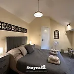 Spacious 5br In Leafy Withington Дом отдыха