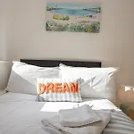 Withington Apartment *