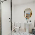 Brimmond Homes: Modern City-center With Parking * Manchester