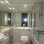 Luxury 2 Bed On River, Wifi, Parking, Garden * Manchester
