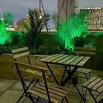 Lux Livin' - Luxury 2 Bed With Sky Garden Manchester