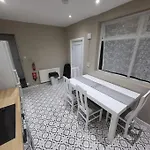 4 Bedrooms, 8 Min To City!
