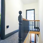3-bed House In Near Old Trafford Manchester