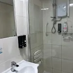 Charming 2-bedroom In Apartmán