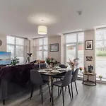2 Bedroom Modern In マンチェスター