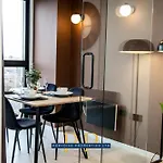 Mancunian Luxury Suite - Stylish & Warm 1-Bed - Ideal For Business Or Work Stays - By Parydise Properties Apartmán *