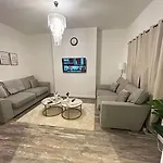 Lovely 5br In Manchester. Close To The