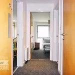 Apartment 2 Bed Ensuite With Balcony And Free Onsite Secure Parking Manchester