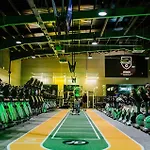 1b-steps To Uni&stadium- Wi-fi Netflix Breakfast *