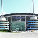 1b-steps To Uni&stadium- Wi-fi Netflix Breakfast Apartmán