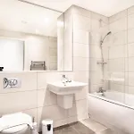 Modern 3 Bedroom *
