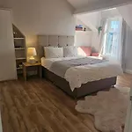 Homestay Hello Kitty Manchester