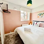 Appartement Kozyguru Spacious 3 Bedroom 8ppl Hse 50% Off Long